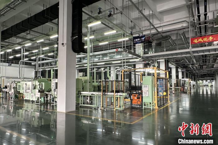 探訪(fǎng)大灣區(qū)智能工廠(chǎng) 7秒一臺(tái)的壓縮機(jī)背后，AI集成如何重塑制造業(yè)